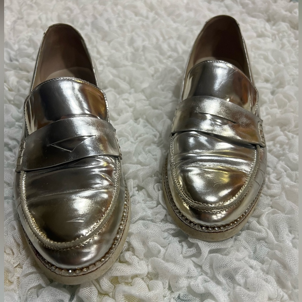 Oscar De La Renta metallic gold loafers